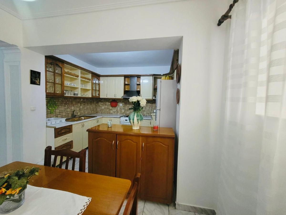 Anis Apartments Sarande Ngoại thất bức ảnh