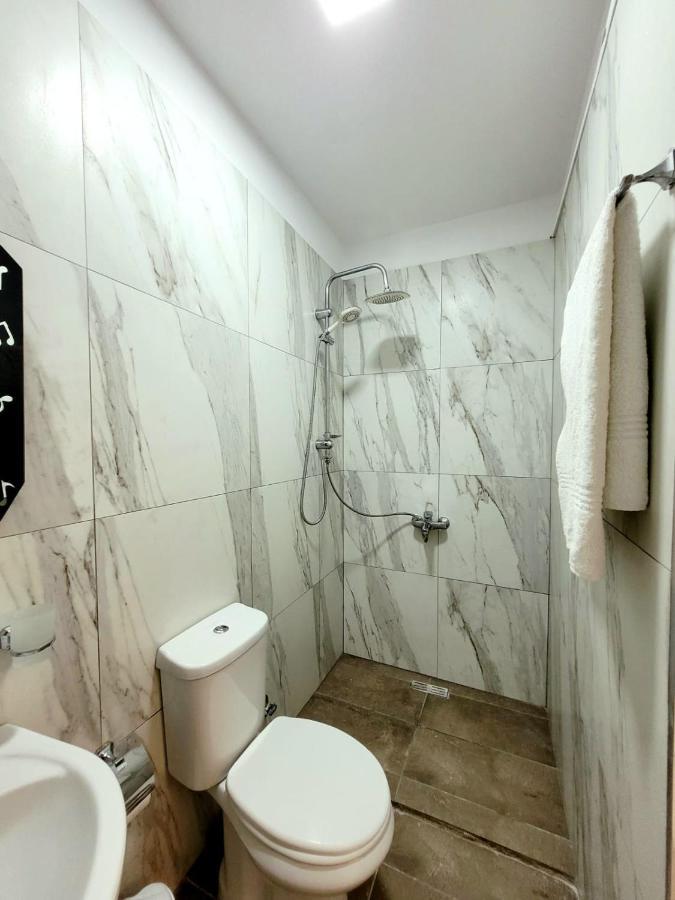 Anis Apartments Sarande Ngoại thất bức ảnh